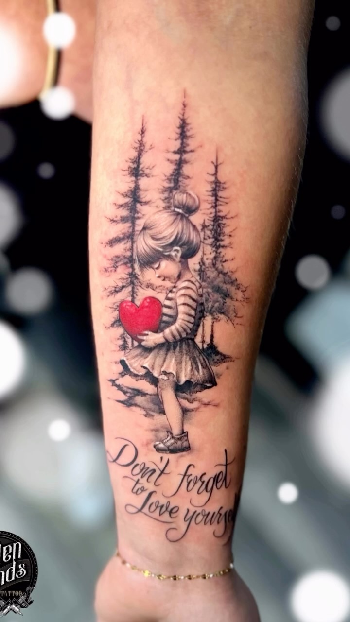 A delicate and emotional piece created by @tomskitattoo Tomek for a lovely client 🤍

Fine-line details, soft shading, and a striking red heart make this piece truly stand out, finished with the beautiful reminder: “Don’t forget to love yourself.”

#goldenhandstattoo #liverpool #liverpooltattoo #liverpooltattooartist #liverpooltattoostudio