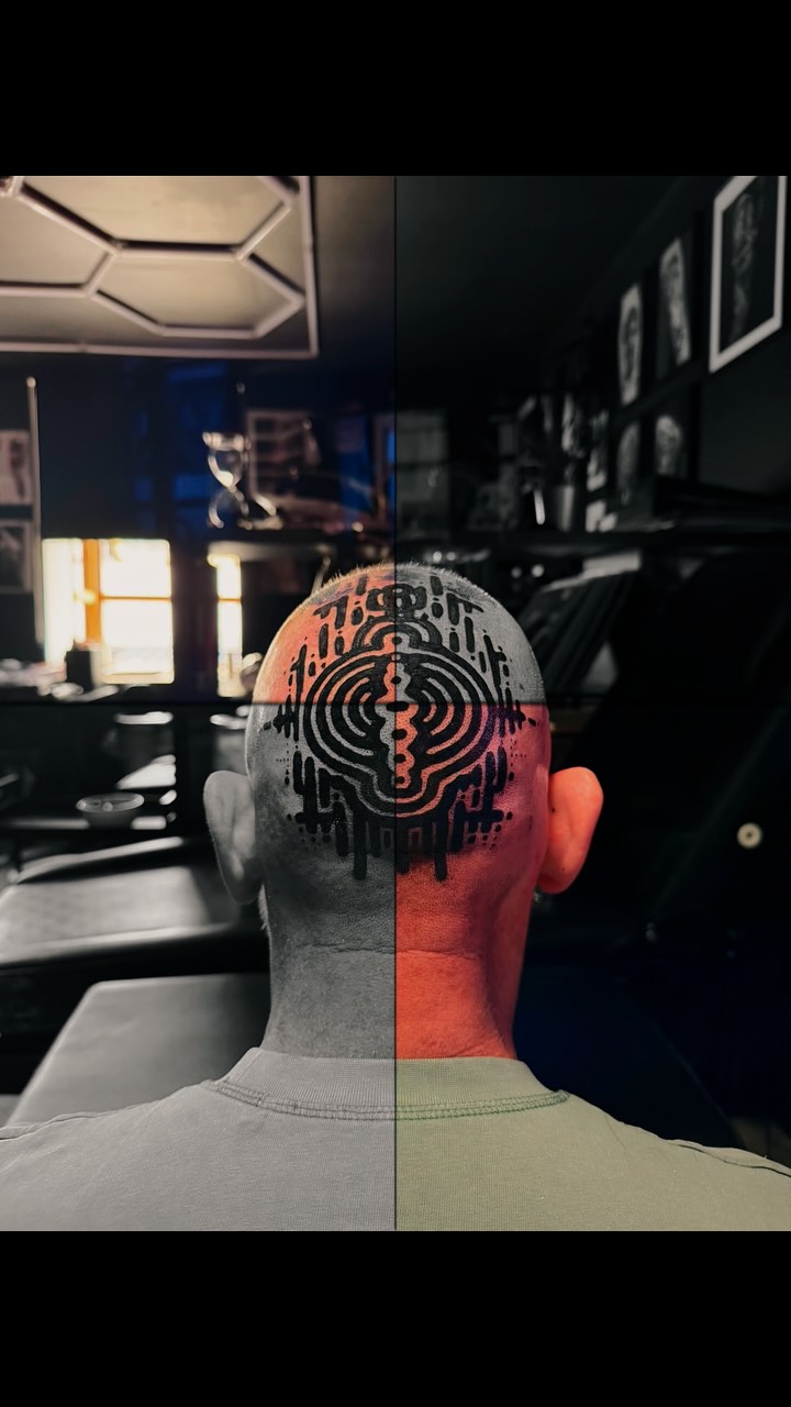 Second head tattoo for James 🔥

Thank you for your trust and for coming back for another piece—it truly means a lot.

Projects like this don’t come around very often, which makes them even more special. 

Thank you again, James. See you for the next one! 👊

#goldenhandstattoo #tattooliverpool #thingstodoinliverpool #liverpooltattoo #liverpooltattooartist